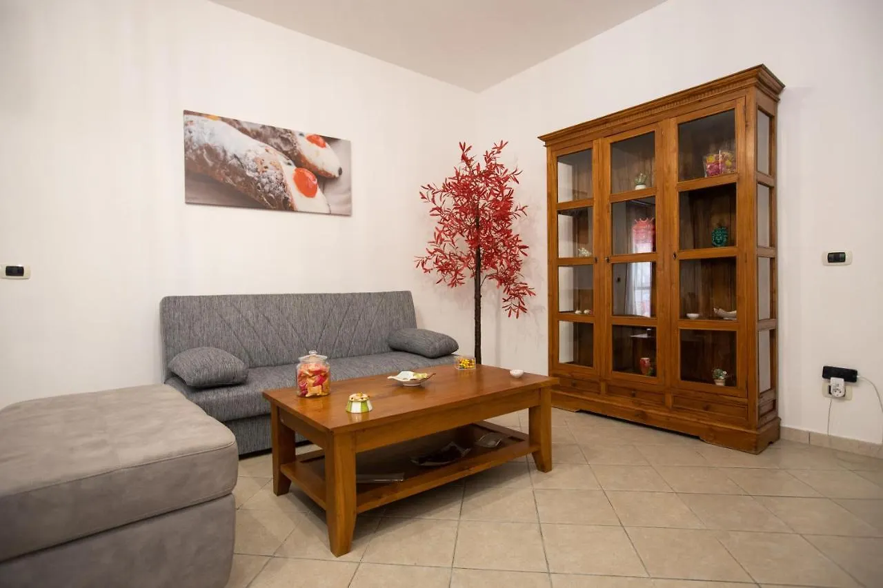Appartamento La casa di Nana’ locazione turistica Palermo 0*,  Italia